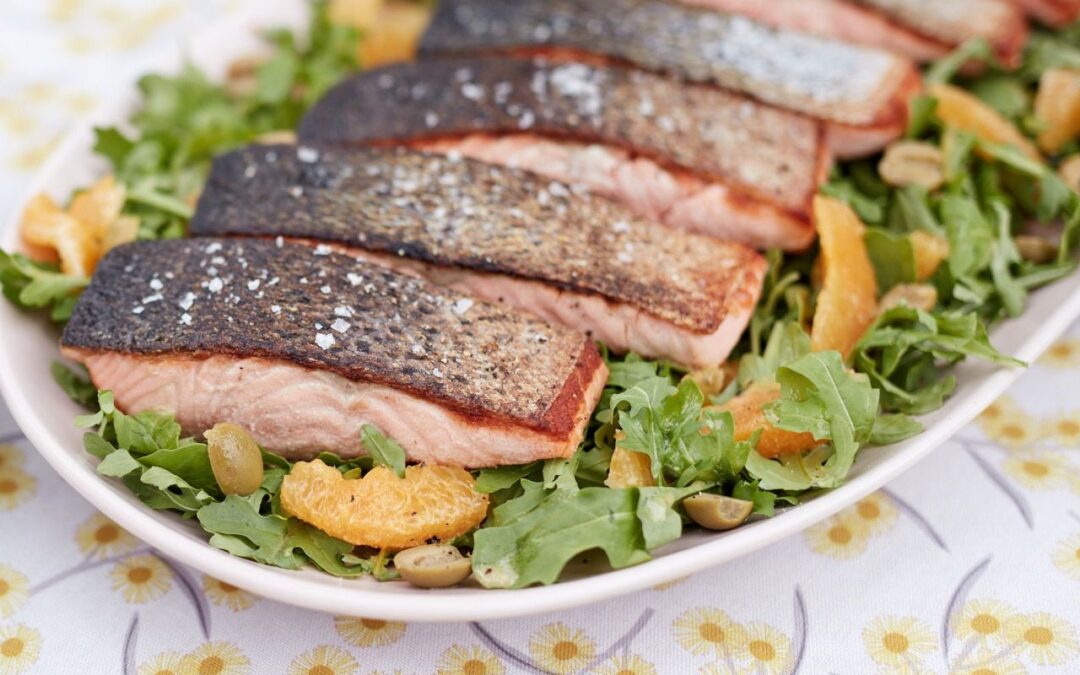 SALMON WITH ROCKET, ORANGE AND GREEN OLIVE SALAD